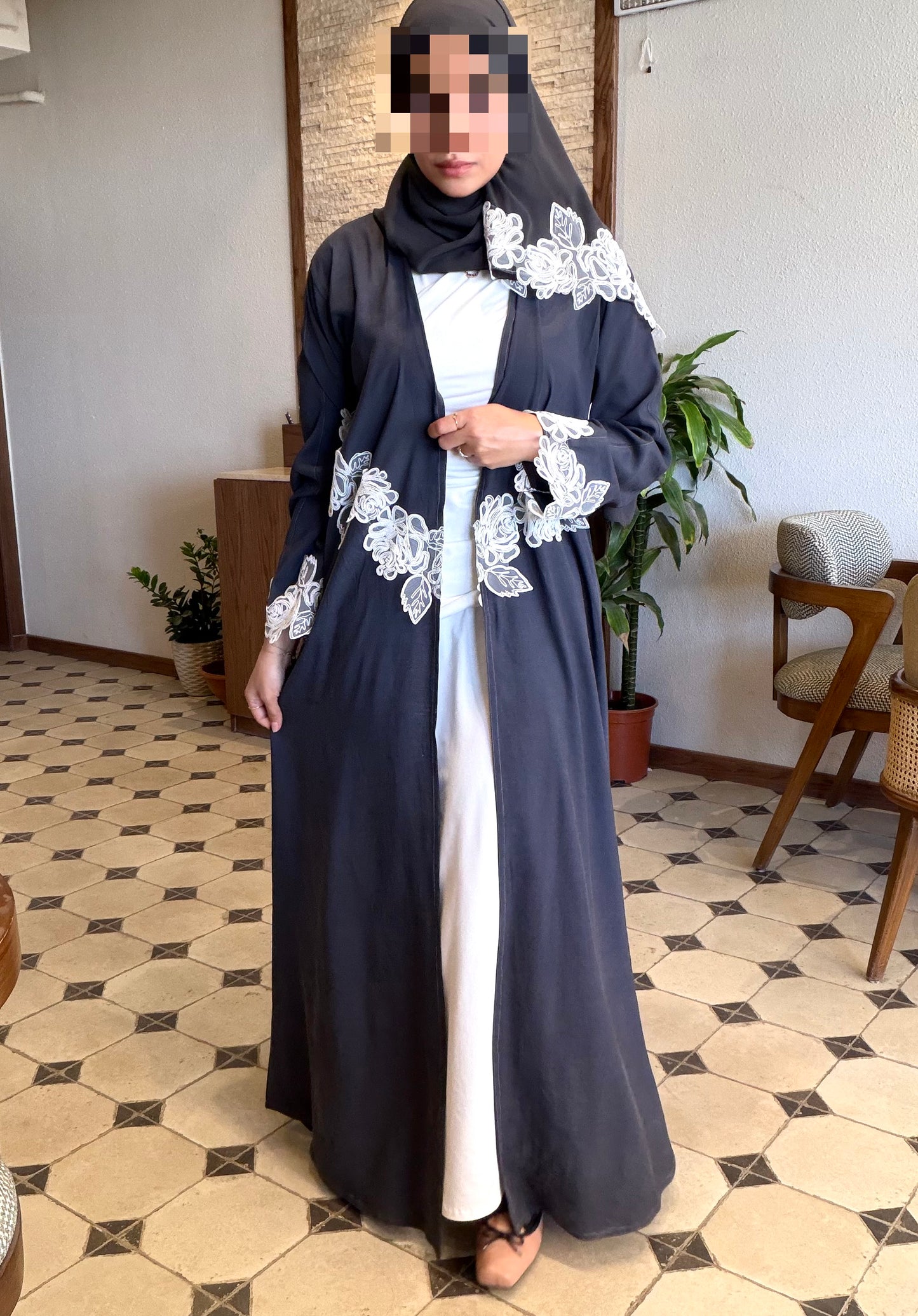 عباية ورود